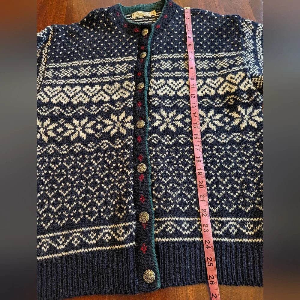 L.L. Bean vintage wool blend cardigan, size Large - Picture 6 of 9